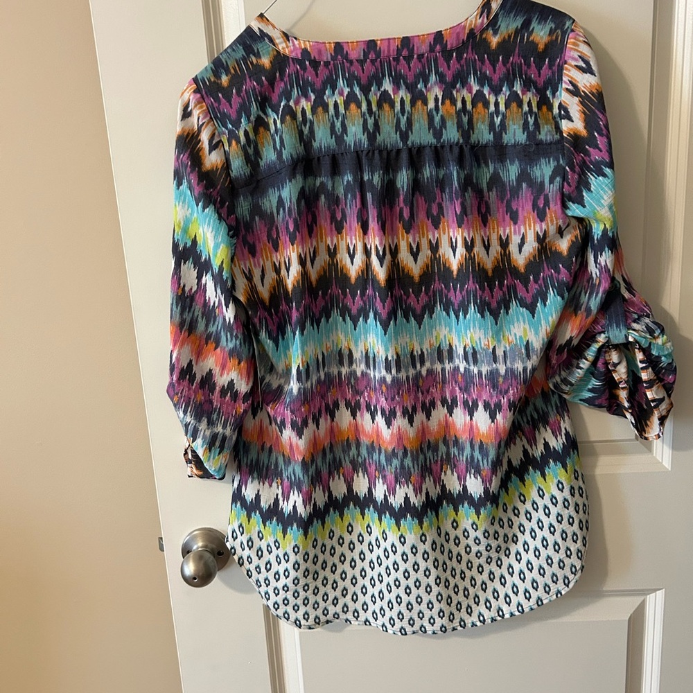 Women's Multicolor Patterned Top - Picture 2 of 5